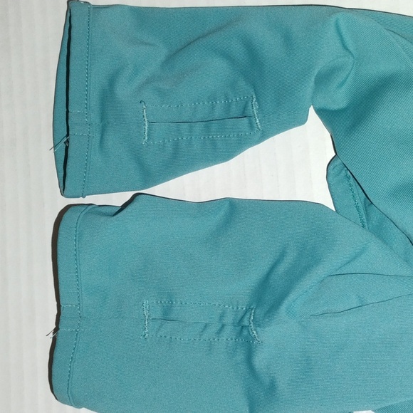 Gymshark Long Sleeve Crop Top. Teal in color. Women's size Small. - Picture 8 of 10